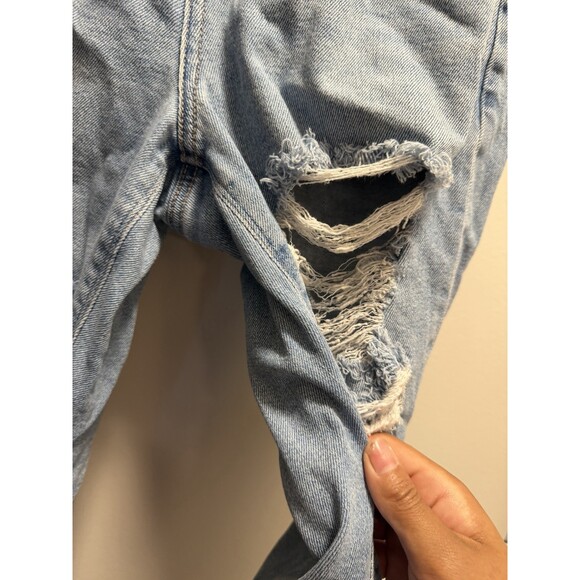 American Eagle Stretch Ripped Curvy Mom Jeans 8 - Picture 4 of 9